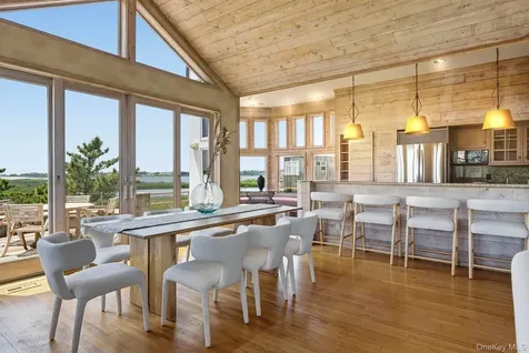137 Sandune Court Sagaponack NY 11962