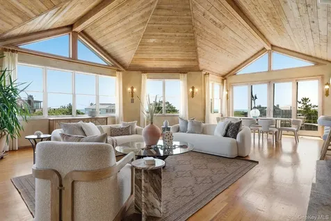 137 Sandune Court Sagaponack NY 11962