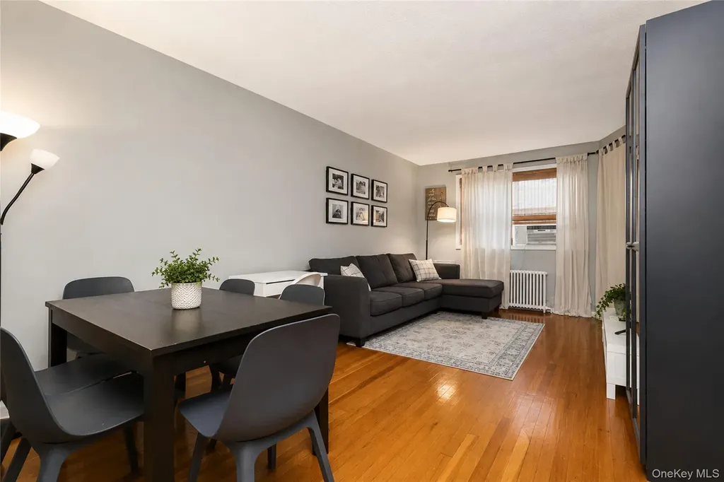 76 Dongan Avenue Staten Island NY 10314