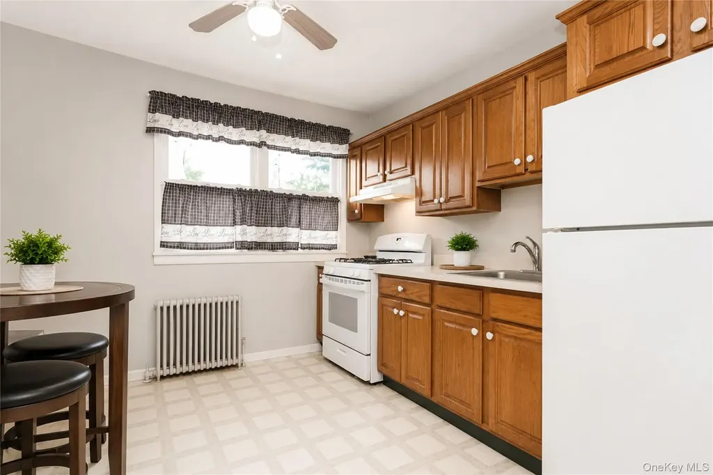 76 Dongan Avenue Staten Island NY 10314