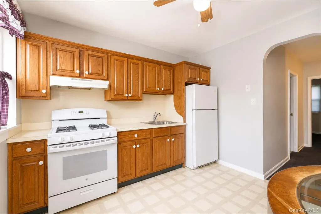 76 Dongan Avenue Staten Island NY 10314