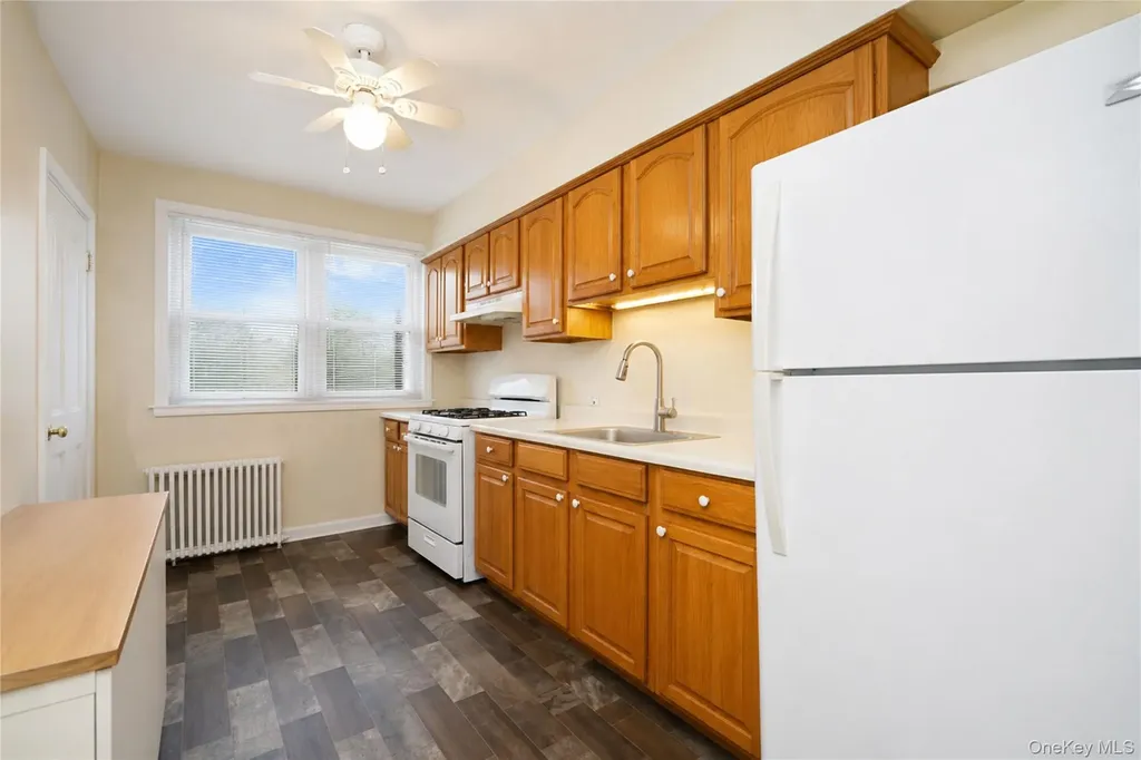 76 Dongan Avenue Staten Island NY 10314