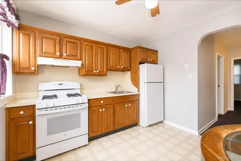 76 Dongan Avenue Staten Island NY 10314