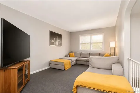 76 Dongan Avenue Staten Island NY 10314