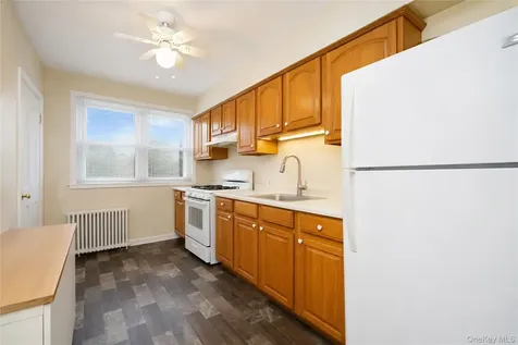 76 Dongan Avenue Staten Island NY 10314