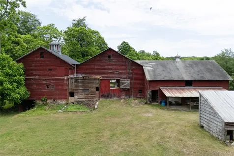 7115 Albany Post Road Rhinebeck NY 12572