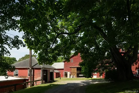 7115 Albany Post Road Rhinebeck NY 12572