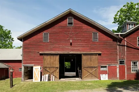 7115 Albany Post Road Rhinebeck NY 12572
