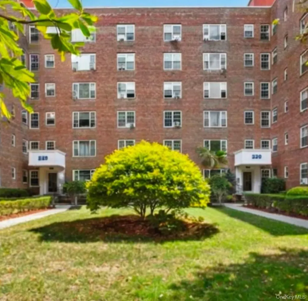 220 Pelham Road New Rochelle NY 10805