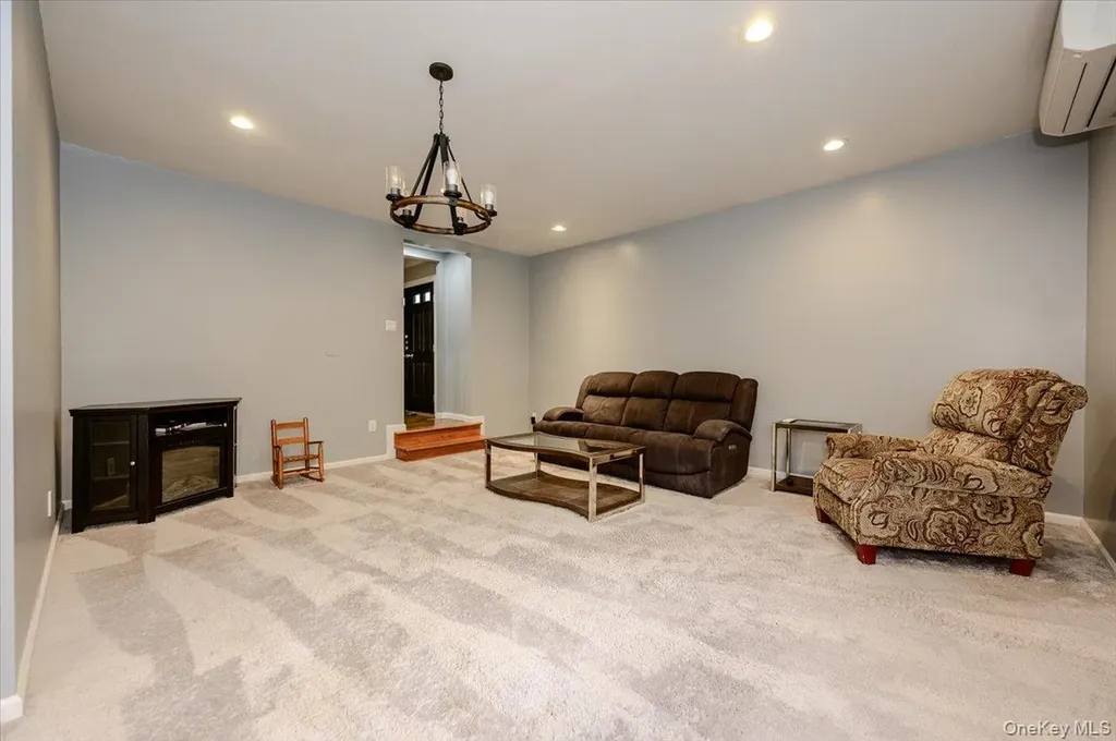 1127 Fordham Lane Woodmere NY 11598