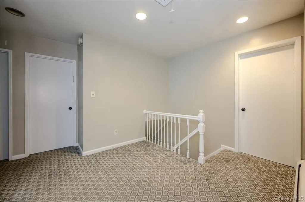 1127 Fordham Lane Woodmere NY 11598