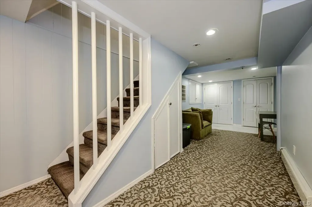 1127 Fordham Lane Woodmere NY 11598