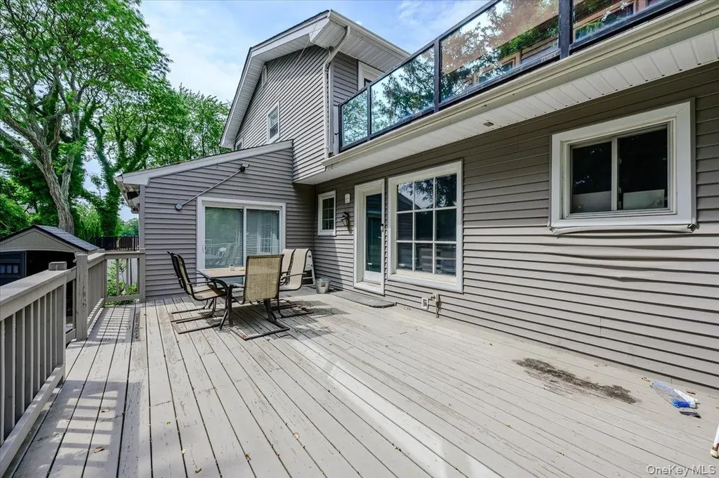 1127 Fordham Lane Woodmere NY 11598