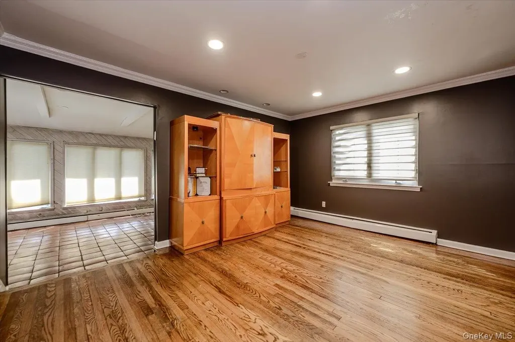 1127 Fordham Lane Woodmere NY 11598
