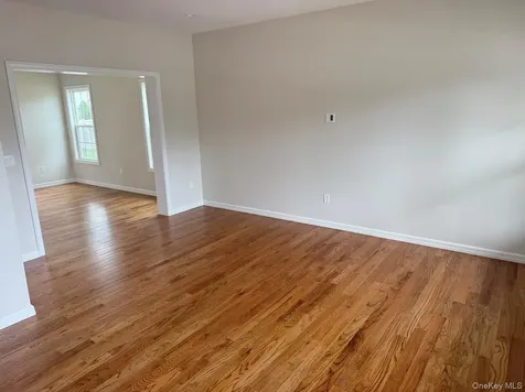 12 Gail Grace Court Copiague NY 11726