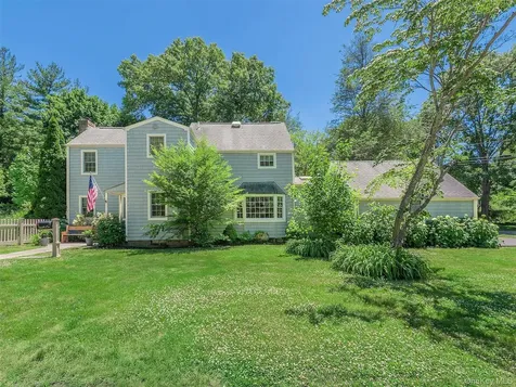 73 Lafayette Avenue Sea Cliff NY 11579