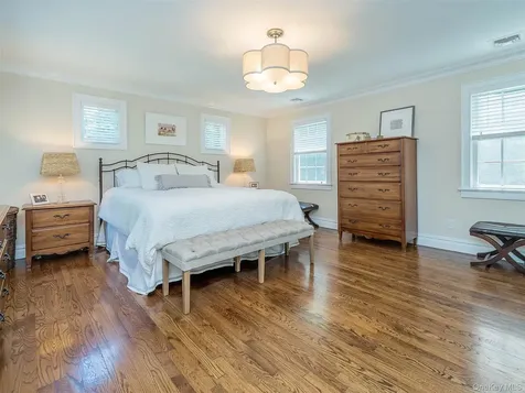 73 Lafayette Avenue Sea Cliff NY 11579