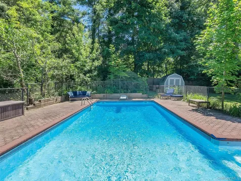73 Lafayette Avenue Sea Cliff NY 11579