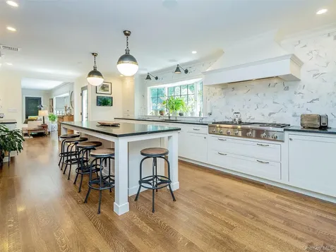73 Lafayette Avenue Sea Cliff NY 11579