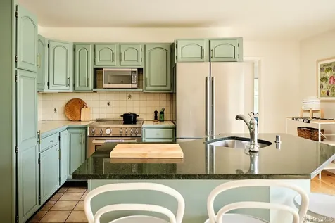 90 Reuter Road Germantown NY 12526