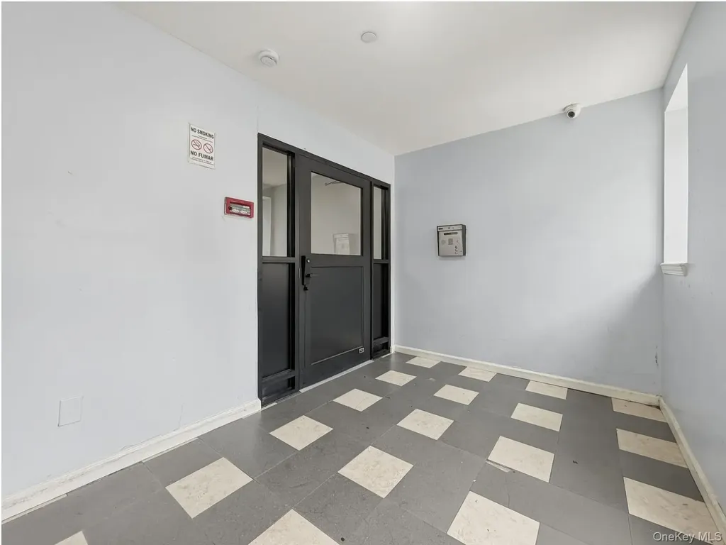 856 E 213th Street Bronx NY 10467