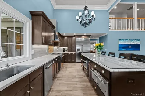 40 Coves Run Syosset NY 11791