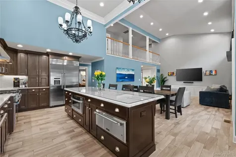 40 Coves Run Syosset NY 11791