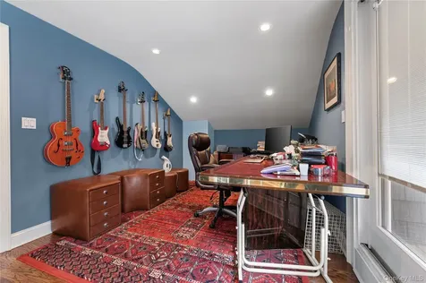 40 Coves Run Syosset NY 11791