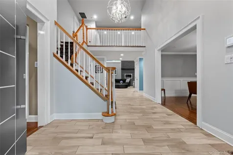 40 Coves Run Syosset NY 11791