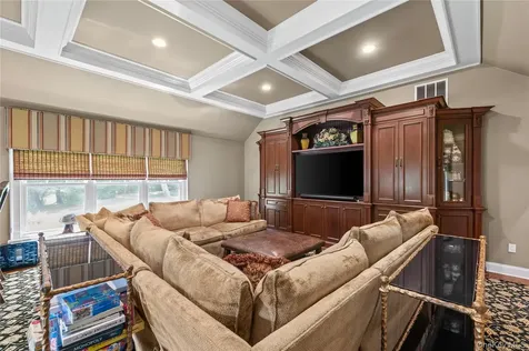 40 Coves Run Syosset NY 11791