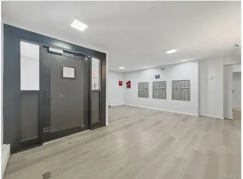 3961 Carpenter Avenue Bronx NY 10466