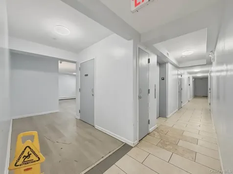 3961 Carpenter Avenue Bronx NY 10466
