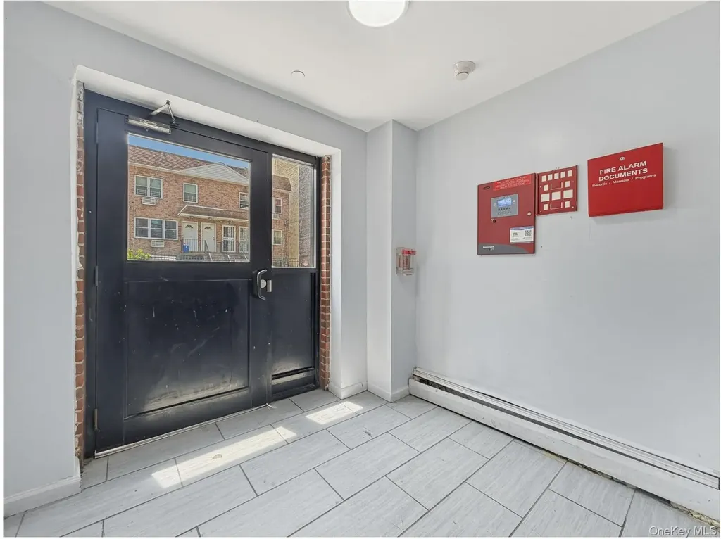 715 E 214th Street Bronx NY 10467