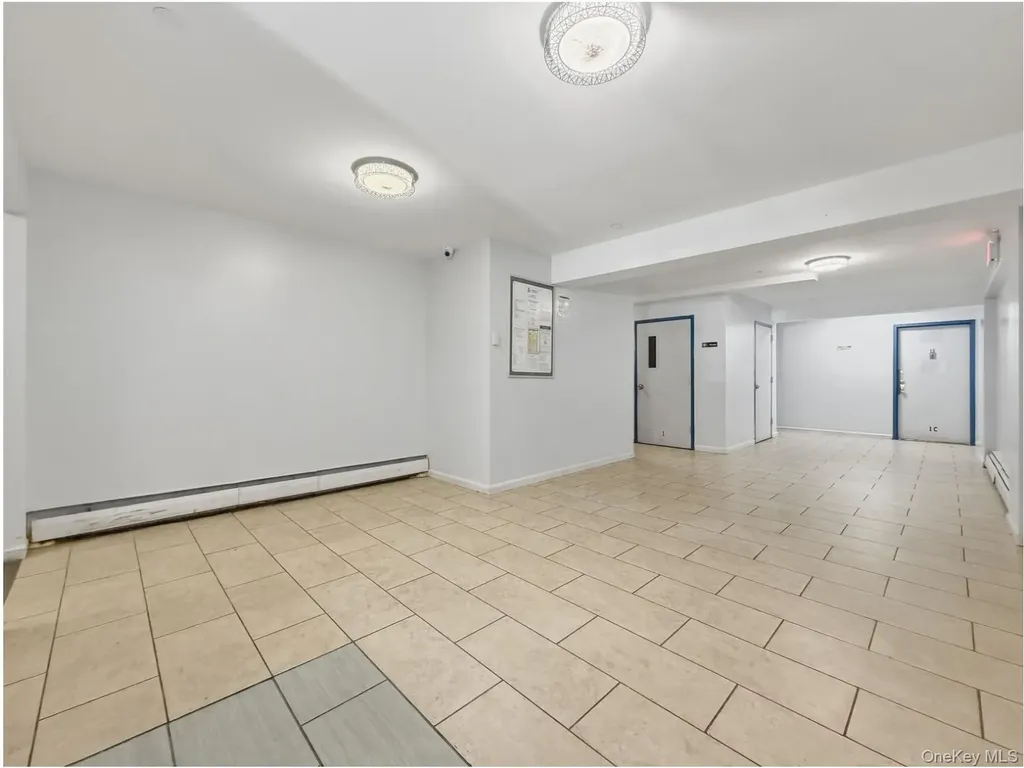 715 E 214th Street Bronx NY 10467