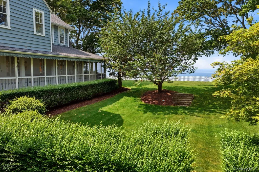 7 Thompson Street Shoreham NY 11786
