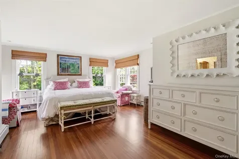 7 Thompson Street Shoreham NY 11786