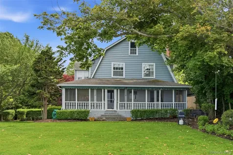 7 Thompson Street Shoreham NY 11786