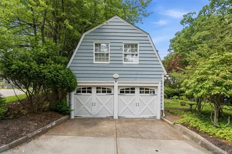 7 Thompson Street Shoreham NY 11786