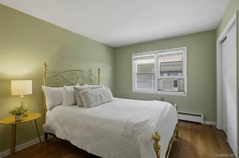 419 Beach Avenue Mamaroneck NY 10543