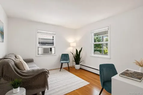 419 Beach Avenue Mamaroneck NY 10543