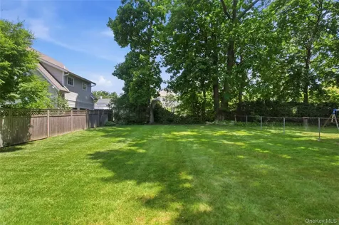 419 Beach Avenue Mamaroneck NY 10543