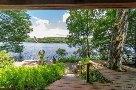 150 Wildwood Drive South Fallsburg NY 12733