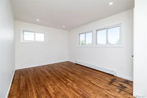561 Woodbury Road Plainview NY 11803