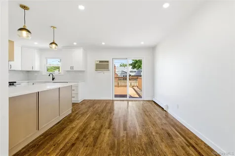 561 Woodbury Road Plainview NY 11803