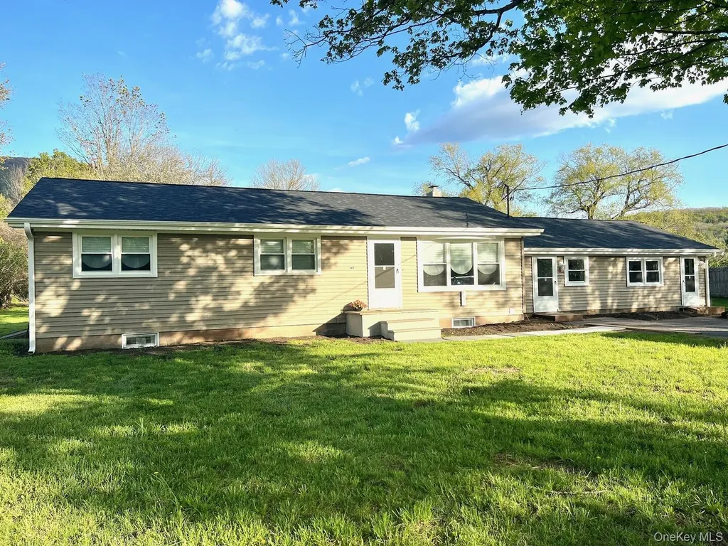 96 56 Windham NY 12496