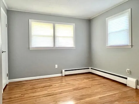 96 56 Windham NY 12496