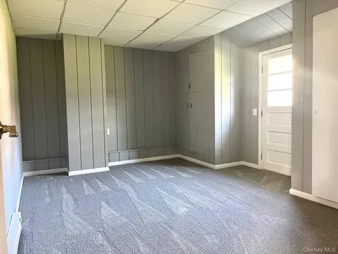 96 56 Windham NY 12496