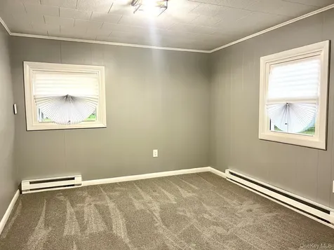 96 56 Windham NY 12496