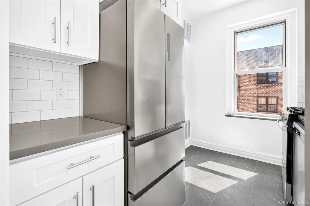 601 Pelham Parkway N Bronx NY 10467