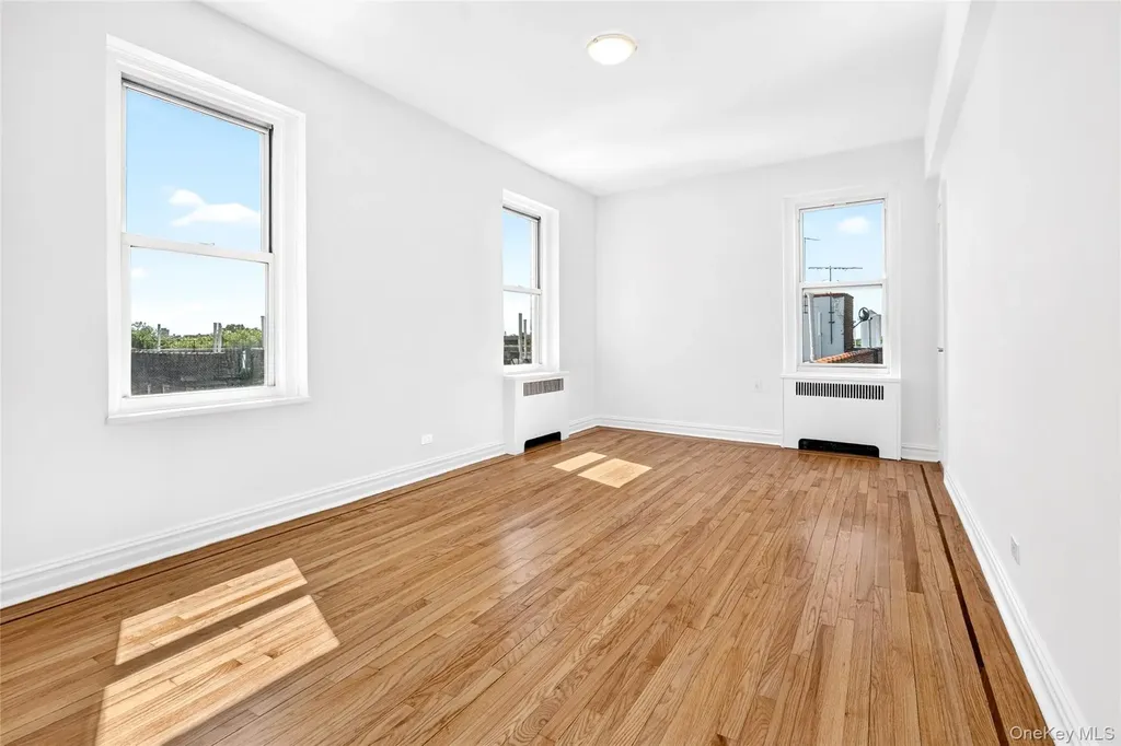 601 Pelham Parkway N Bronx NY 10467